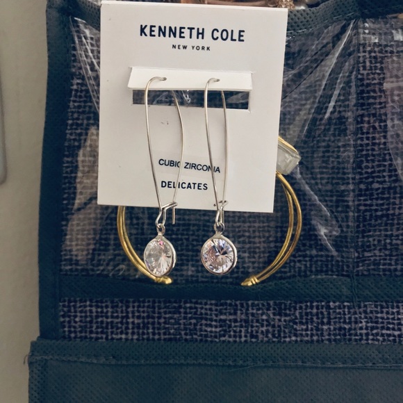 Kenneth Cole silver plated earrings - Picture 8 of 8